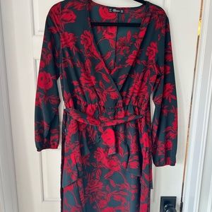 Floral long sleeve v neck dress